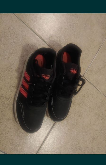 35 номер. Adidas