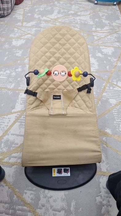 Продается шезлонг