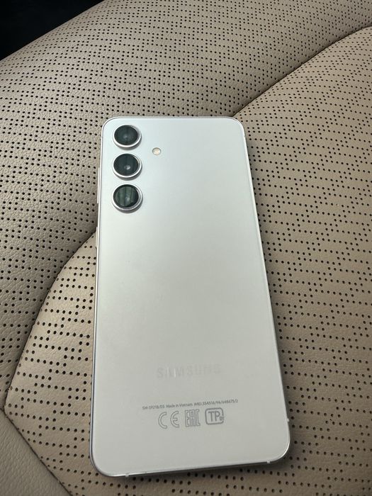Samsung s24 , самсунг с24