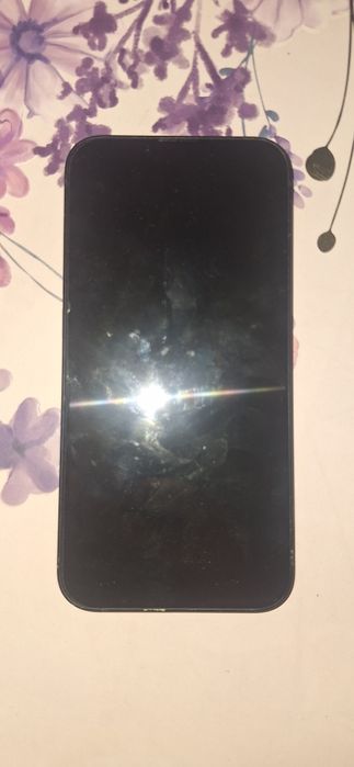 Vând iphone 13 ca nou