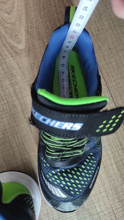 Papucei Skechers mărimea 27