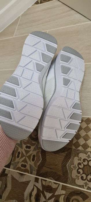 Дамски маратонки