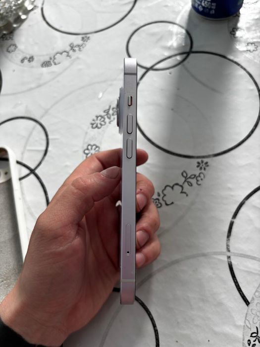 iPhone 14 сиреневый