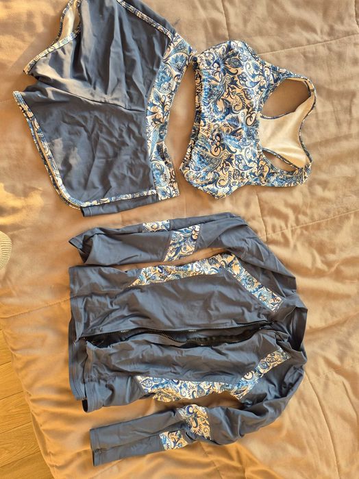 Отдам одежду разную