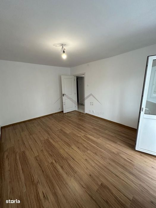 Apartament 4 camere etajul 1 Piata Dacia