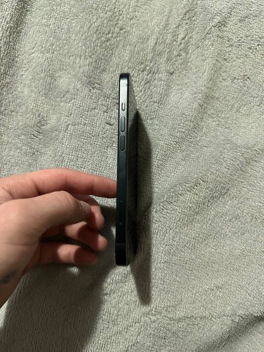 Iphone 15 (128gb)