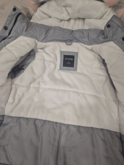 Теплая зимняя куртка на девочку