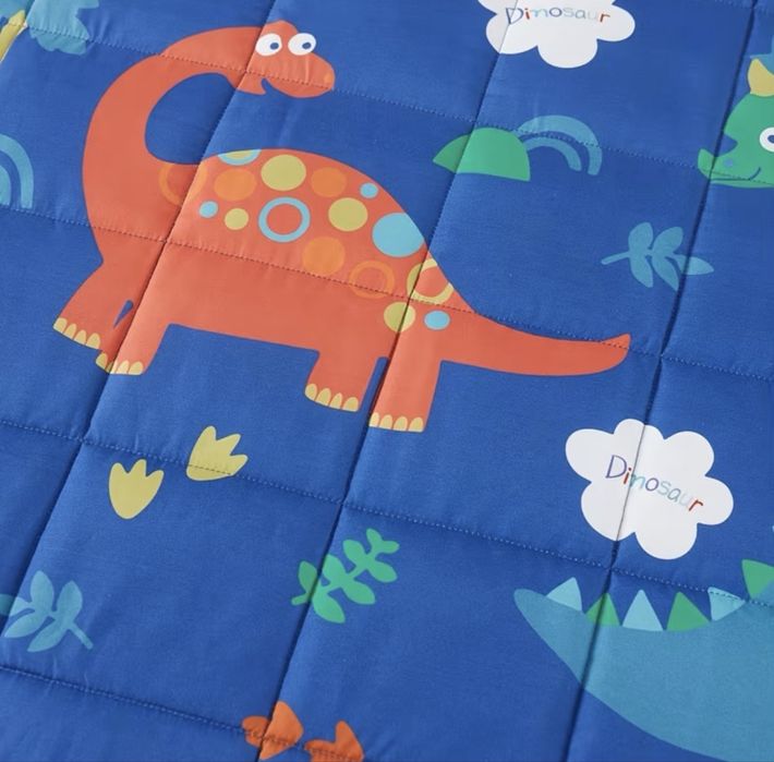 Отежнено одеяло с динозаври (Weighted Blanket) – комфорт, спокойствие и усещане за сигурност
