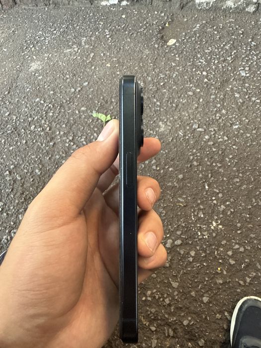 Продам IPhone 15 pro