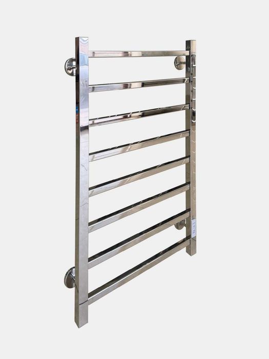 Полотенцесушитель электрический исполнен в лофт стиле.