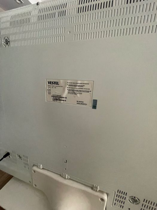 Smart Tv Vestel 106cm
