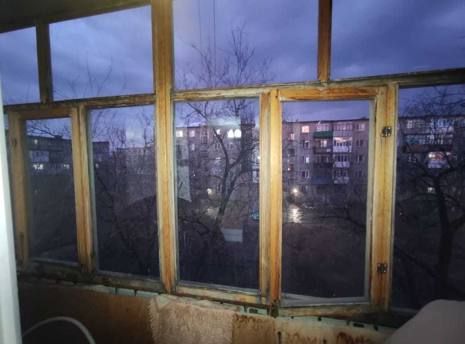 Продам 2-х комн. ул. Камзина, 21