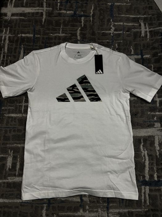 Tricou adidas marimea S