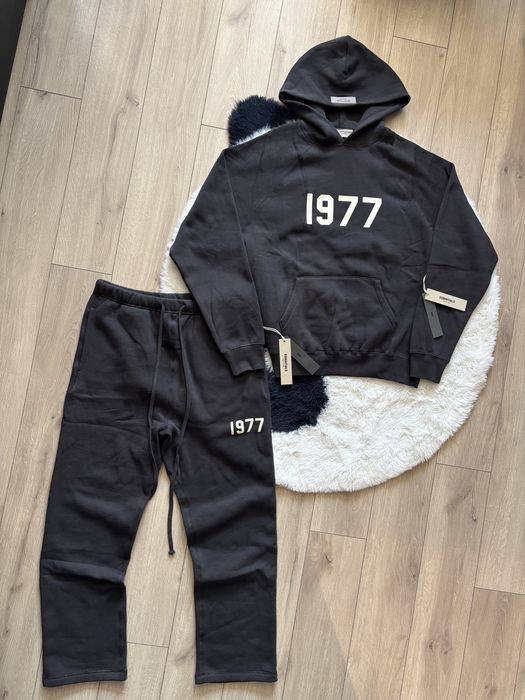 Essentials SS22 1977 Iron сет М