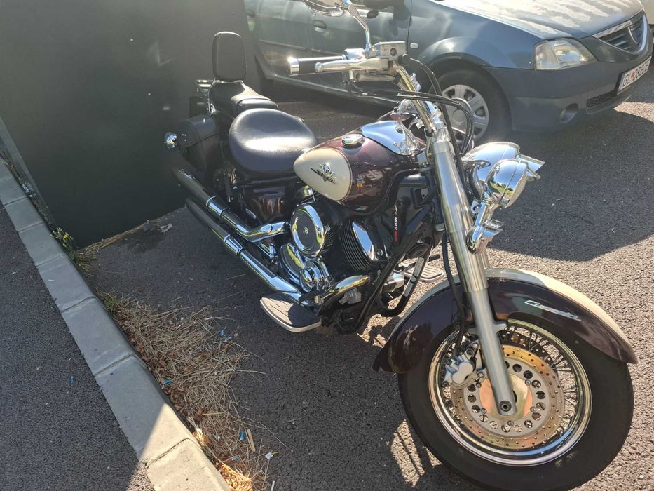 Yamaha V-star 1100