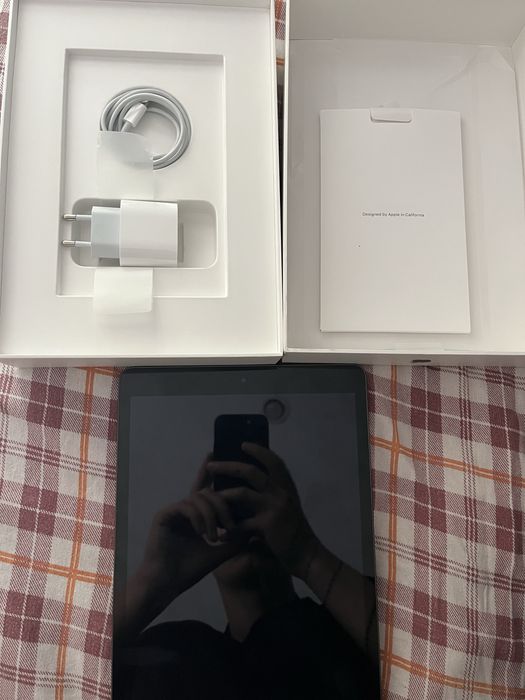 Новый, iPad 9th 64gb wifi 2024год