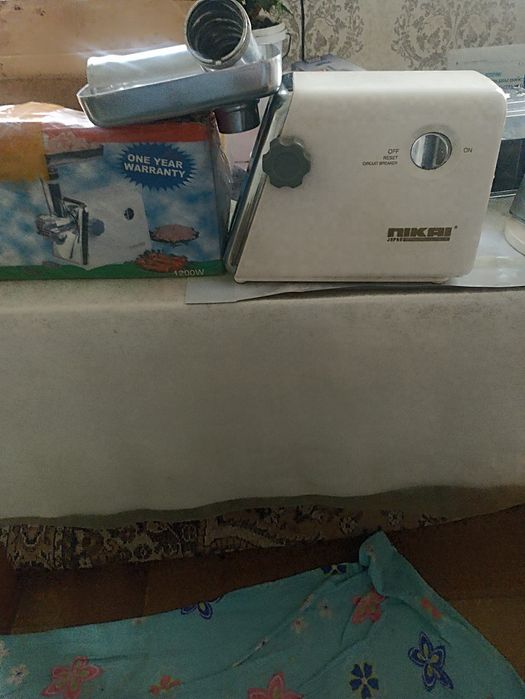 Электрическая мясорубка