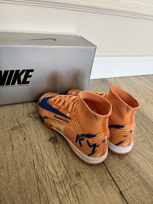 Залник , только 1раз надетые новые никаких минусов