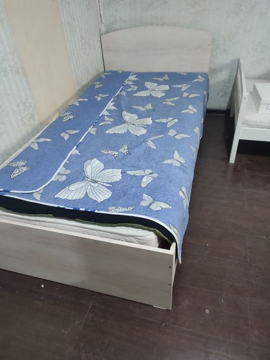 Продам кровать в хорошем состоянии
