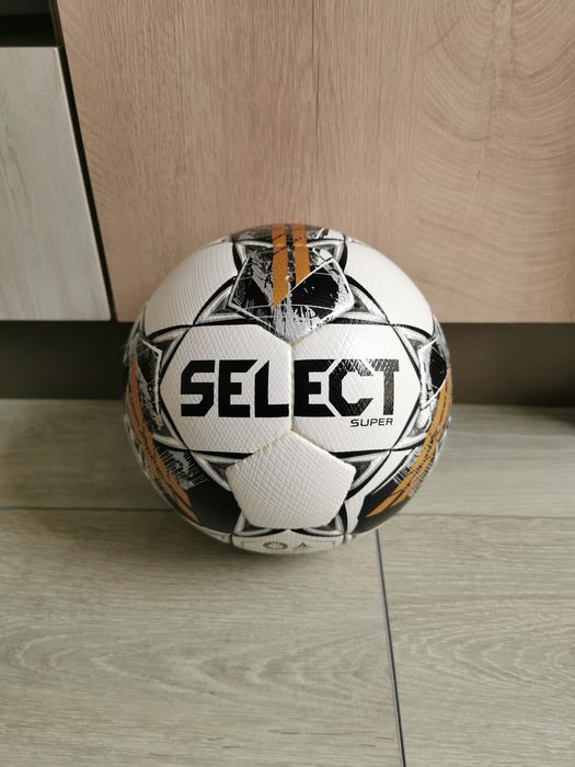 Футболна топка Select Super. Оригинална. Размер 5