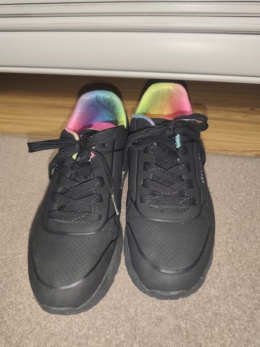 Adidași Skechers negri m 36