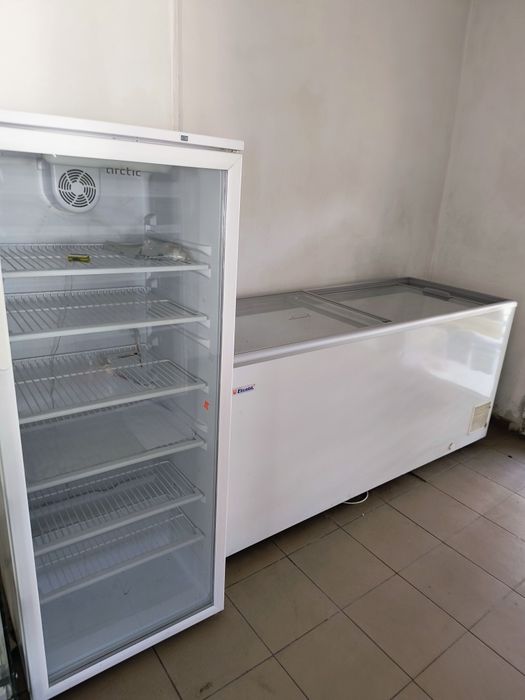 Frigider 6polite și congelator cu geam 537l