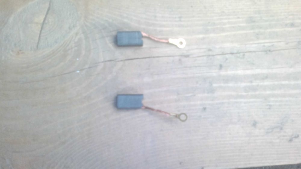 Продам новые щетки к якорю