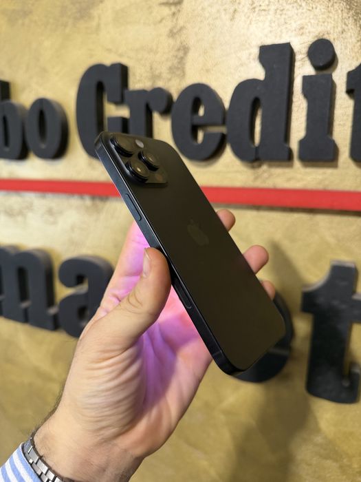 Apple iPhone 16 Pro Max 256GB IOS 18.7.8 Punct Negru Display Defect
