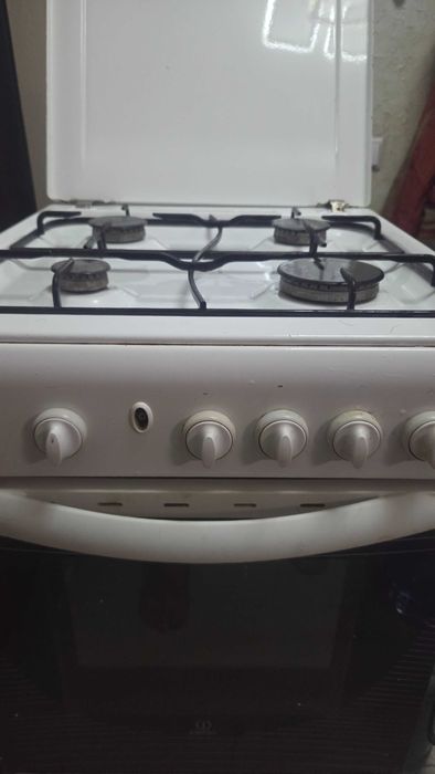 Плита кухонная  Indesit