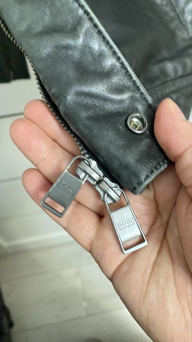 Кожаная куртка Hugo Boss