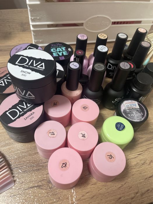 База, Цветные базы.