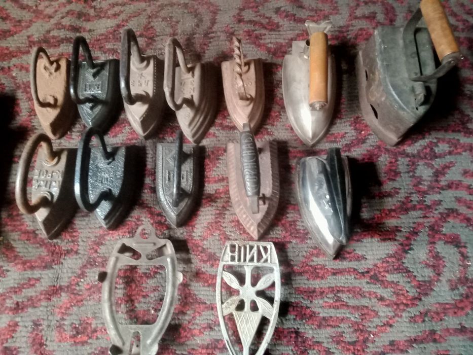 Продам утюги СССР