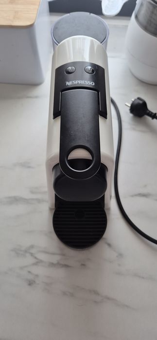 Vând espresor Nespresso Magimix