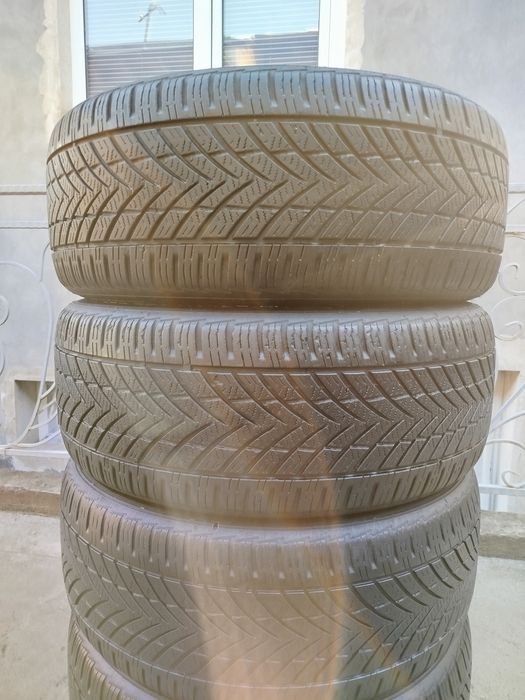 235 55 R17 Shina Turadour