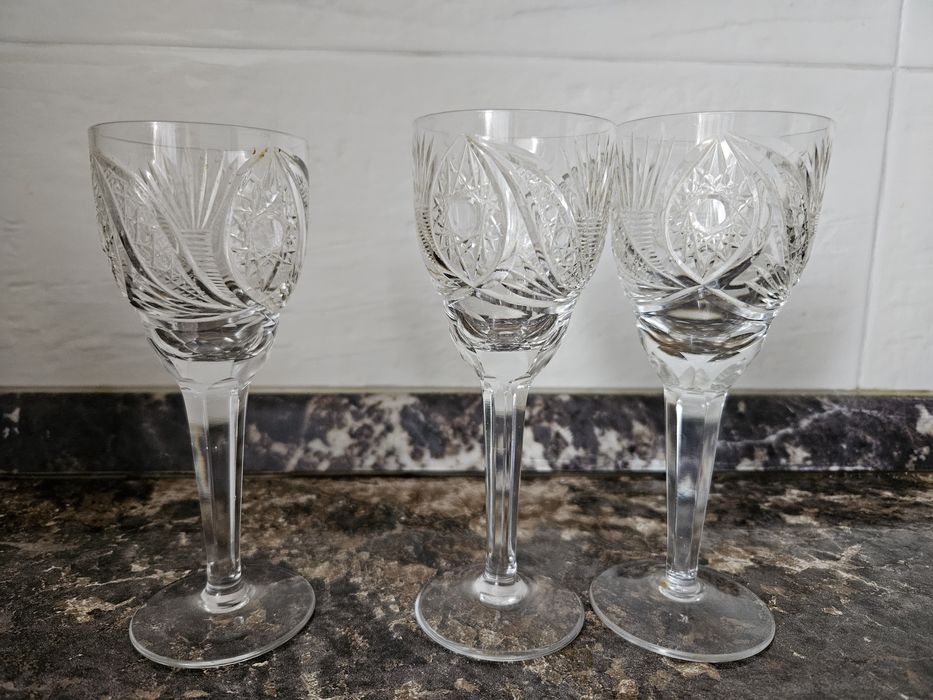 Хрустальные рюмки бокалы
