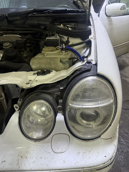 Продам фары на 210