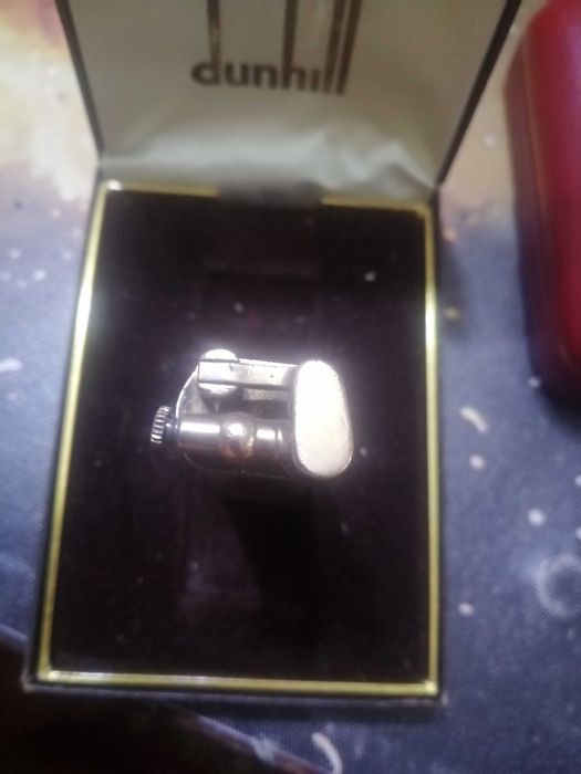 Bricheta Dunhill deosebită