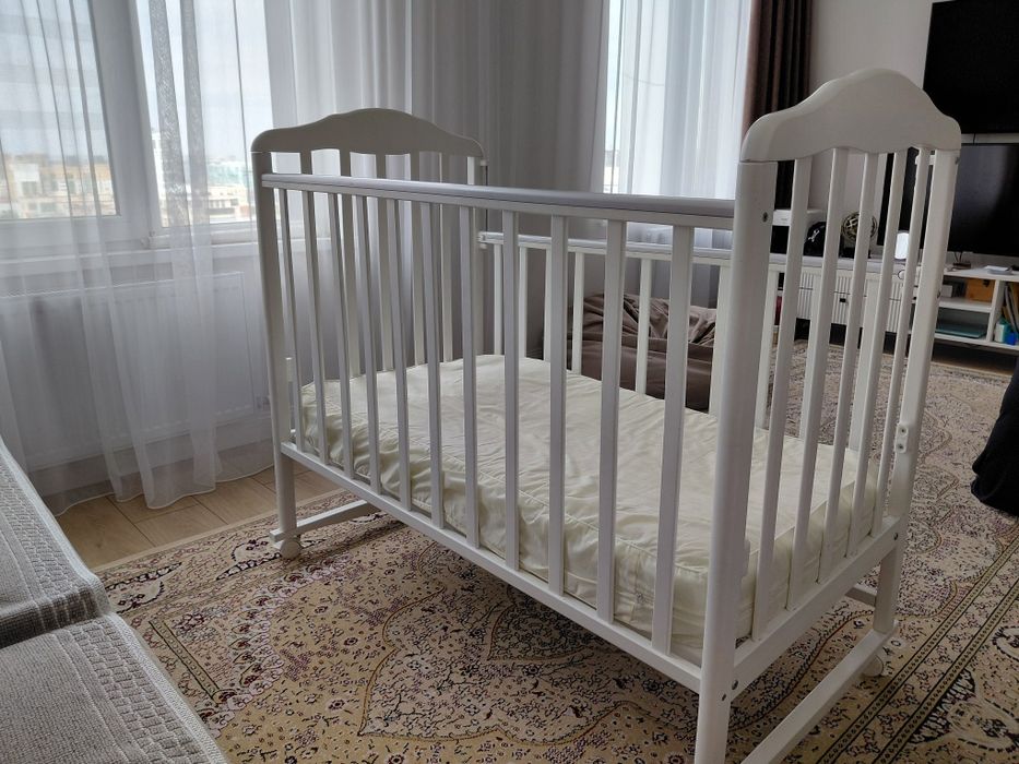 Продам детскую кроватку