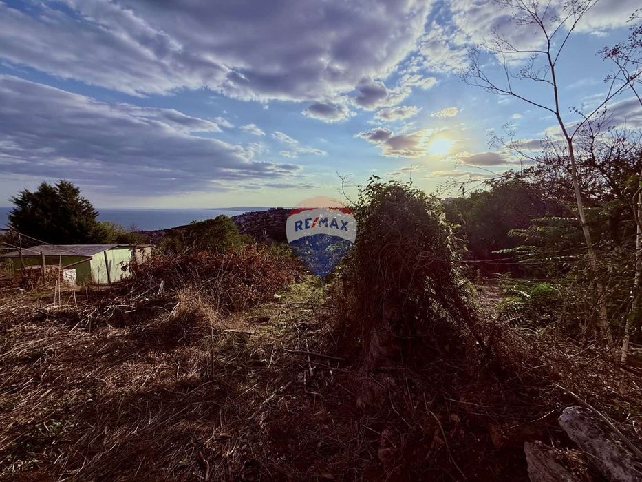 Парцел с нескриваема морска гледка за продажба, гр. Балчик, Я.И.