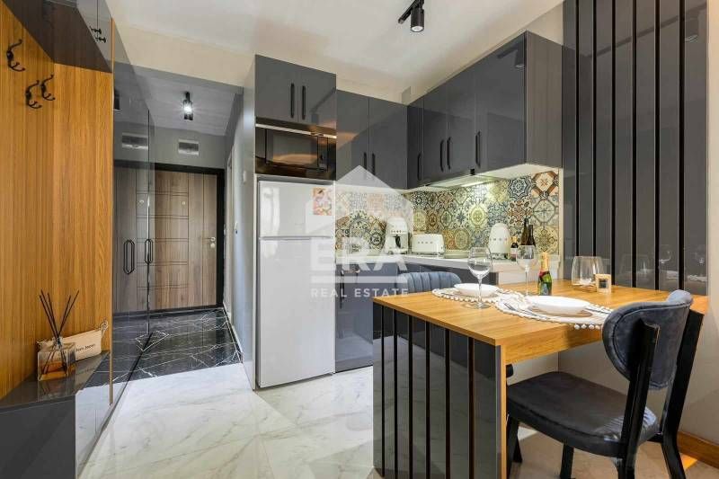 Продава се Едностаен апартамент в с. Шкорпиловци, Област Варна - 37 кв.м за 1433 €/кв.м - Снимка #3