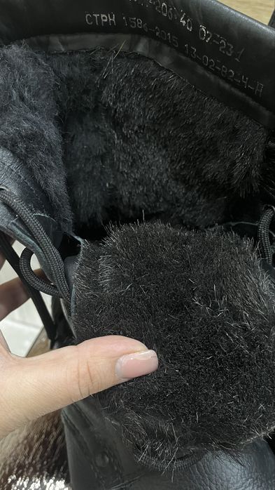 Продам берцы зимние 40 размера