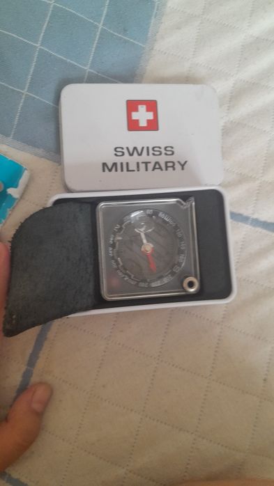 Swiss Miltary компус