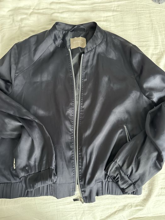 Geaca bomber, albastra in stare foarte buna