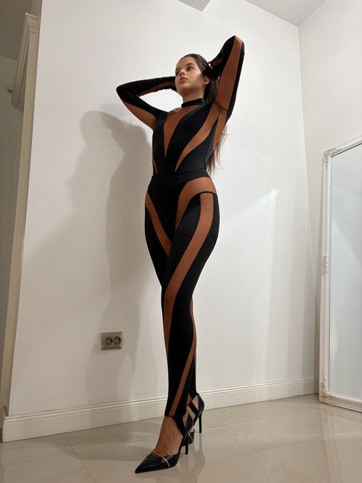 Compleu Thierry Mugler original  ( body + colanti )