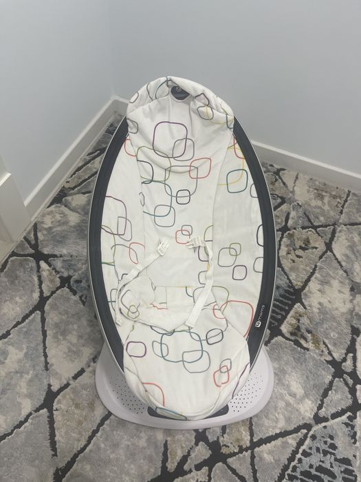 Shezlong шезлонг качалка 4moms mamaRoo4 2022 года хорошое состояние