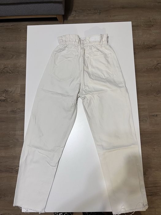 Бели дънки, размер 34