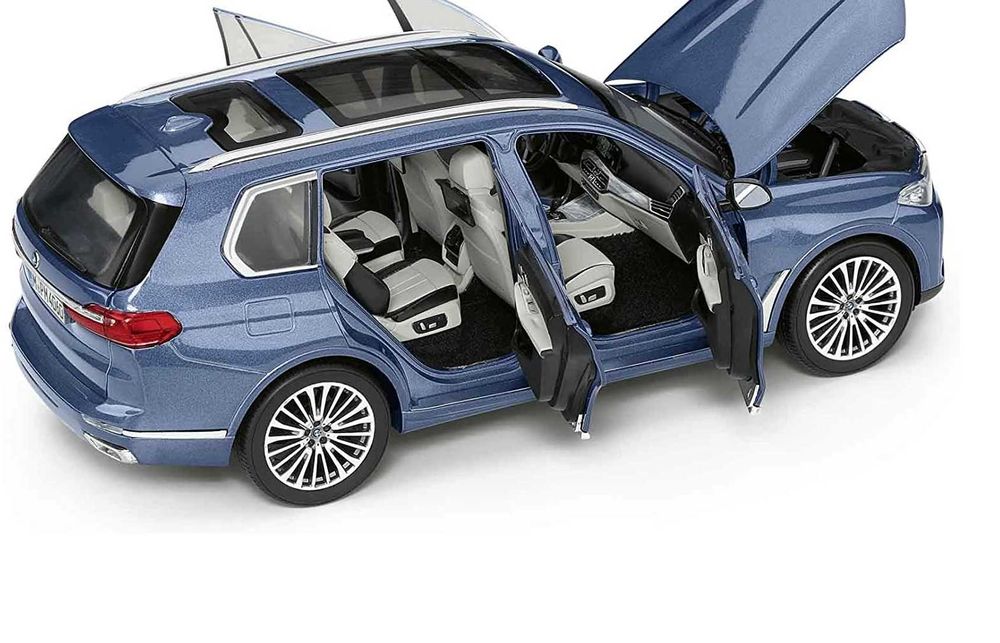 Macheta originala Bmw X7 G07 scara 1:18