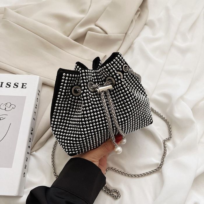 Сумочка со стразами