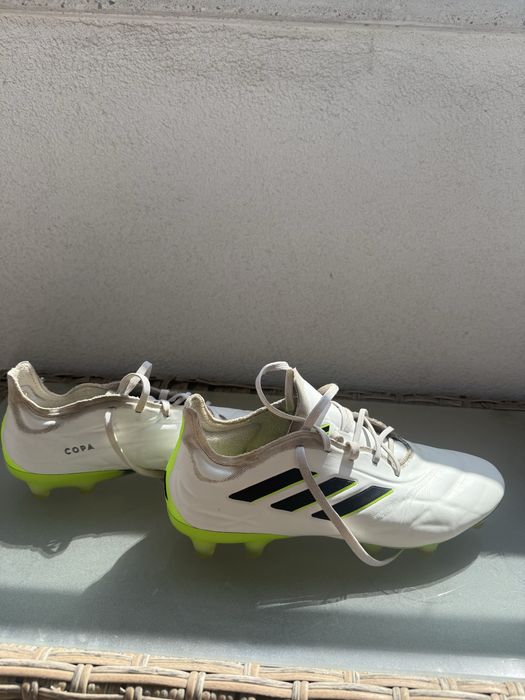 Футболни Бутонки adidas