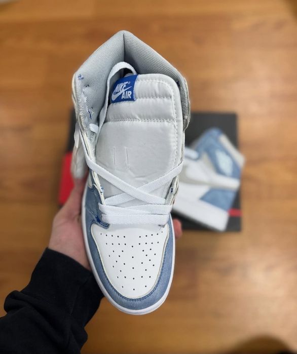 Jordan 1 High culoarea albastru